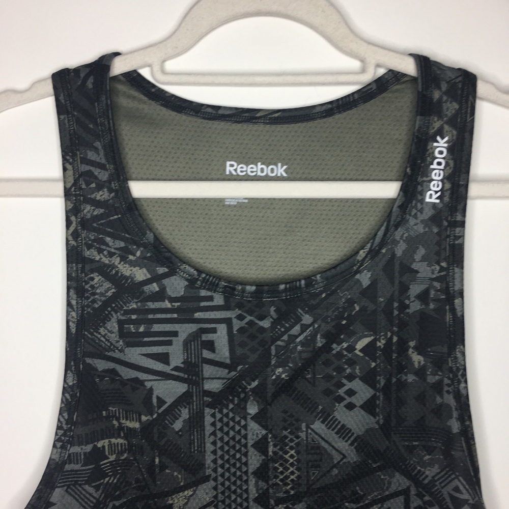 Reebok tank - Picture 3 of 6